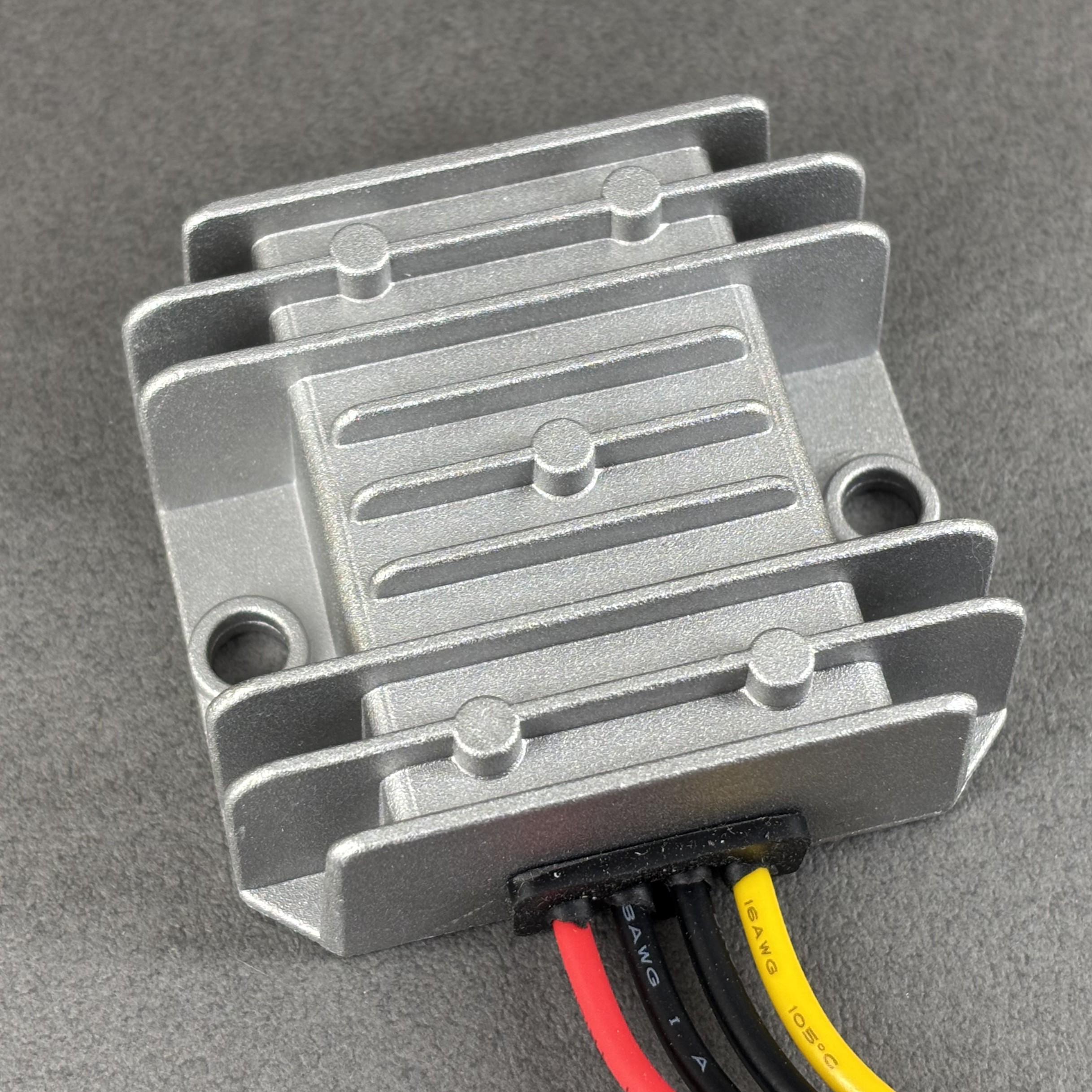 直流電源轉換器 12V 24V轉 5V10A DC-DC Converter IN 12V 24V OUT 5V10A